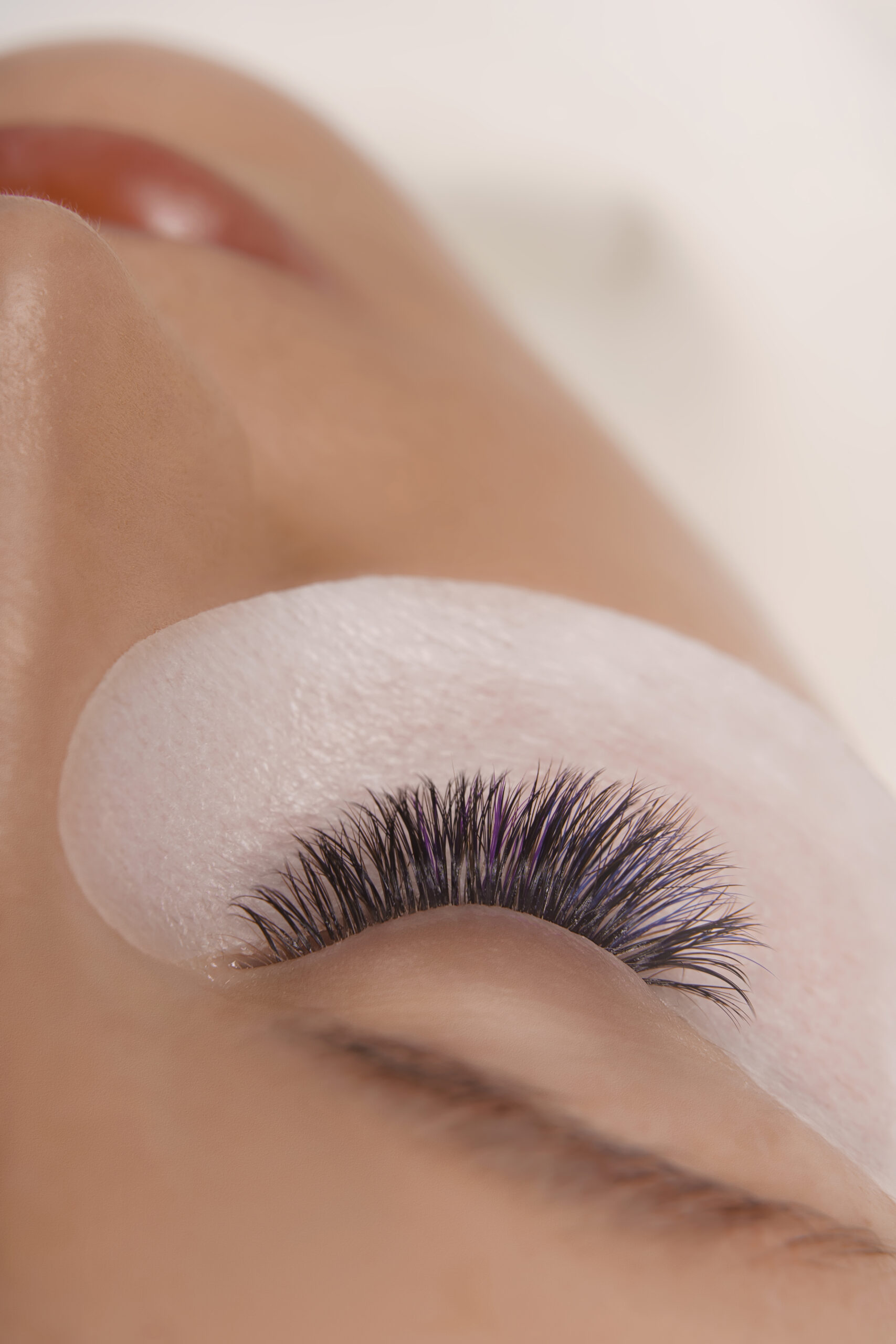 Przemysł sztucznych rzęs – rozwój, produkcja i znaczenie na rynku kosmetycznym